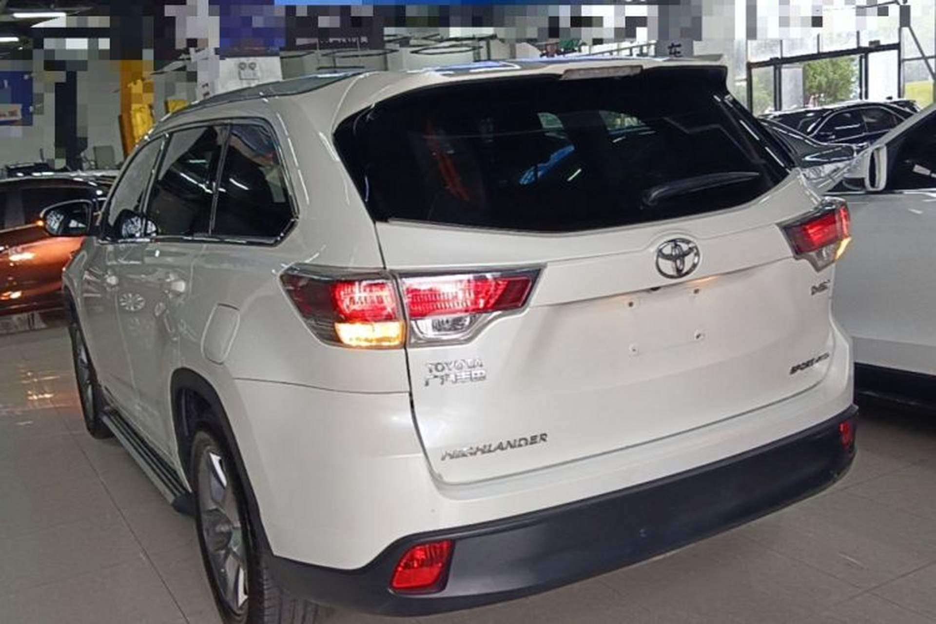 Used Toyota Highlander 2015 2.0T Four-Wheel Drive Luxury Edition 7-Seater Rear Left 45 Deg