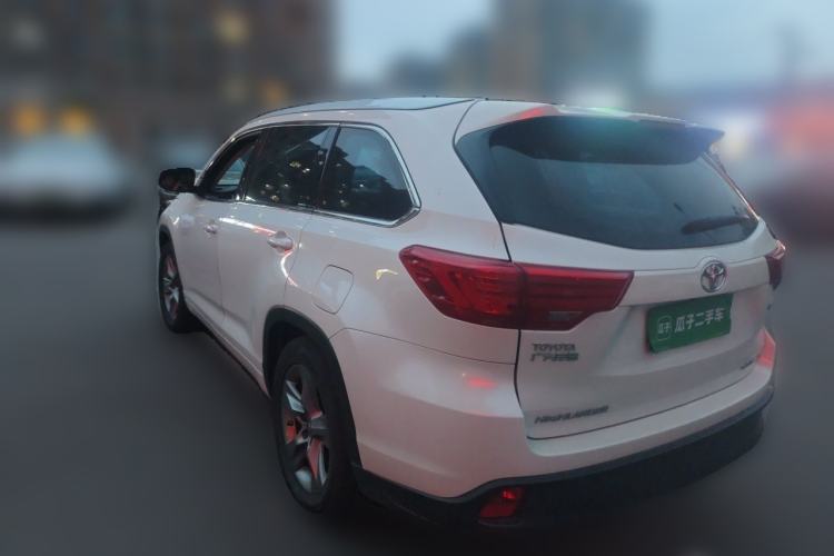 Used Toyota Highlander 2015 2.0T Four-Wheel Drive Luxury Edition 7-Seater Rear Left 45 Deg