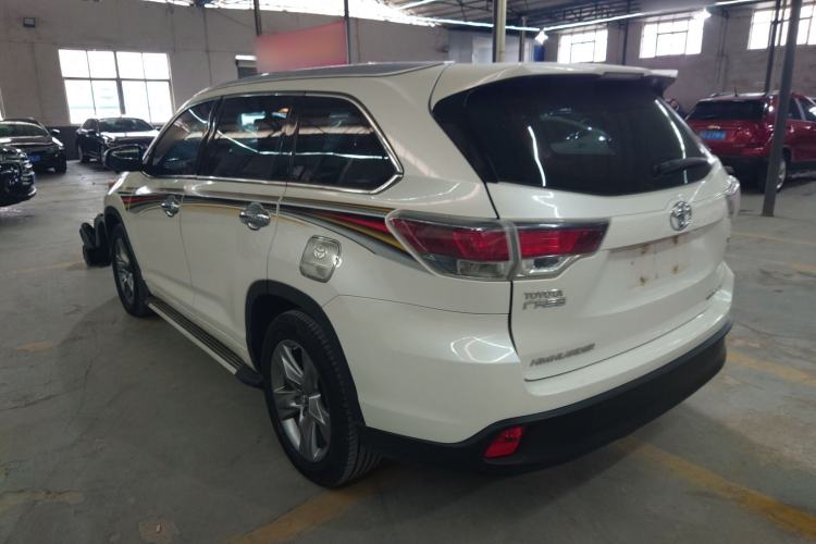 Used Toyota Highlander 2015 2.0T Four-Wheel Drive Luxury Edition 7-Seater Rear Left 45 Deg