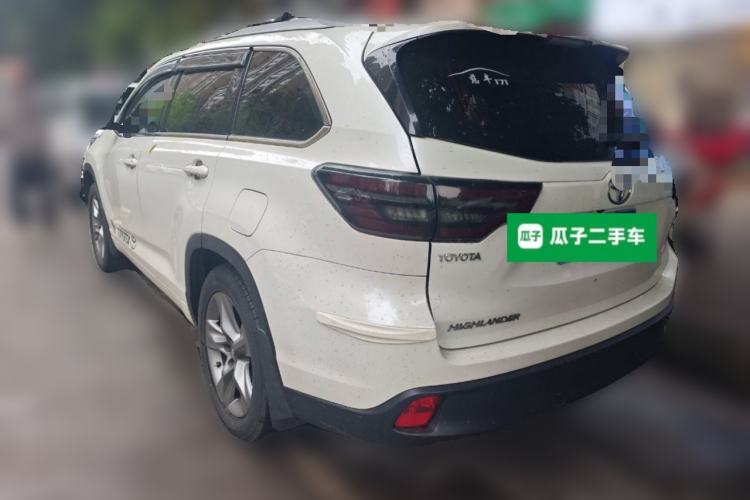 Used Toyota Highlander 2015 2.0T Two-Wheel Drive Luxury Edition 7 Seats Rear Left 45 Deg