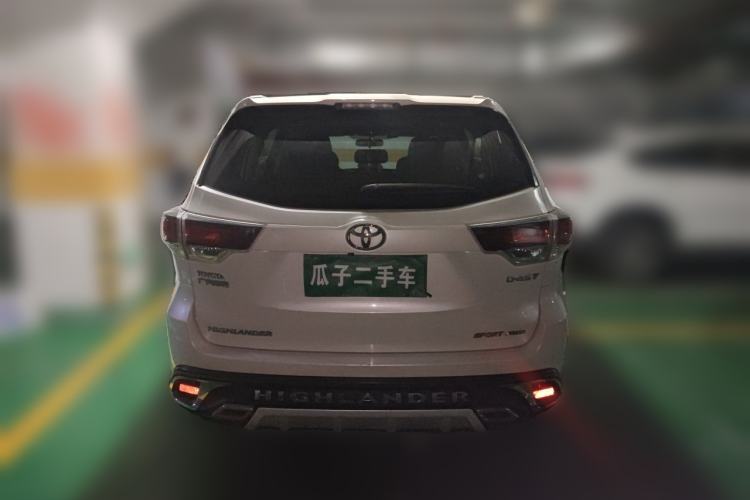 Used Toyota Highlander 2015 2.0T Four-Wheel Drive Luxury Edition 7-Seater Rear