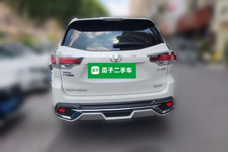 Used Toyota Highlander 2015 2.0T Two-Wheel Drive Luxury Edition 7 Seats Rear