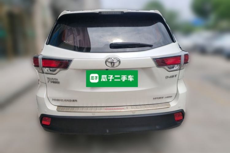 Used Toyota Highlander 2015 2.0T Four-Wheel Drive Luxury Edition 7-Seater Rear