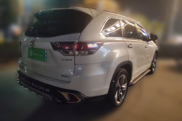 Used Toyota Highlander 2015 2.0T Two-Wheel Drive Luxury Edition 7 Seats Rear Right 45 Deg