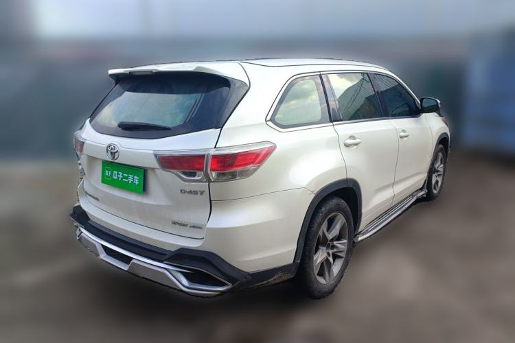 Used Toyota Highlander 2015 2.0T Four-Wheel Drive Luxury Edition 7-Seater Rear Right 45 Deg