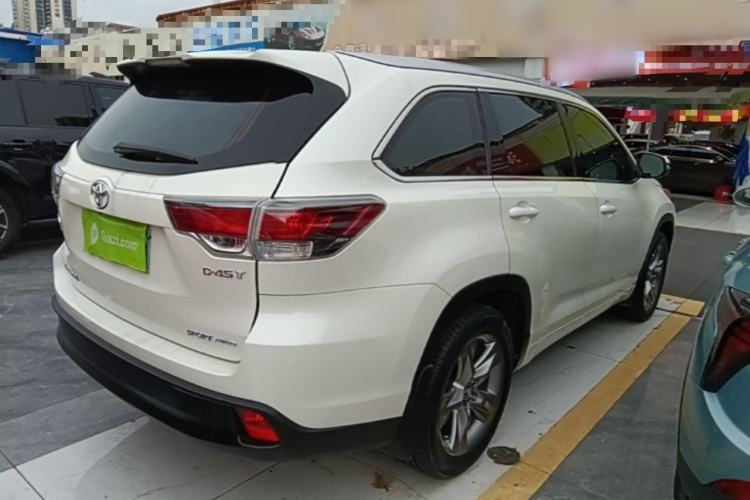 Used Toyota Highlander 2015 2.0T Four-Wheel Drive Luxury Edition 7-Seater Rear Right 45 Deg