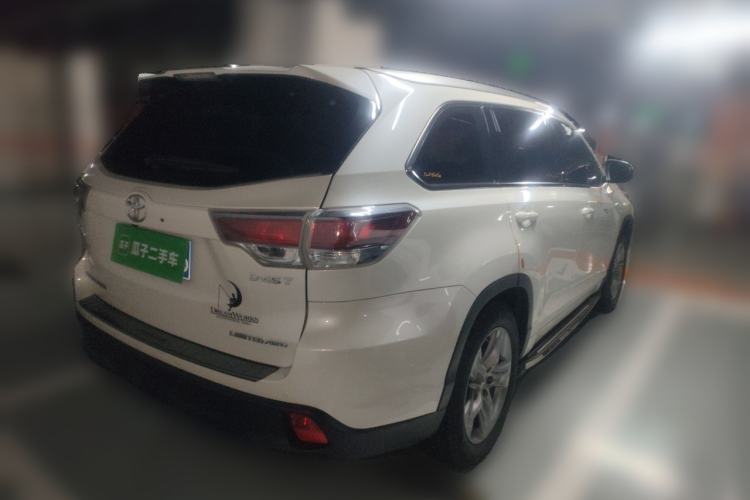 Used Toyota Highlander 2015 2.0T Four-Wheel Drive Ultimate Edition 7-Seater Rear Right 45 Deg