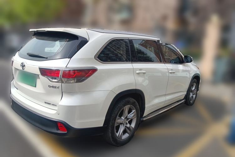 Used Toyota Highlander 2015 2.0T Four-Wheel Drive Luxury Edition 7-Seater Rear Right 45 Deg