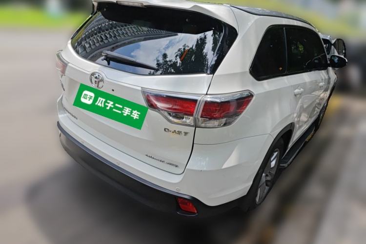 Used Toyota Highlander 2015 2.0T Four-Wheel Drive Ultimate Edition 7-Seater Rear Right 45 Deg