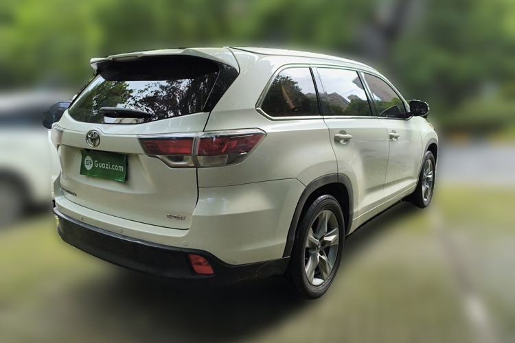 Used Toyota Highlander 2015 2.0T Two-Wheel Drive Luxury Edition 7 Seats Rear Right 45 Deg