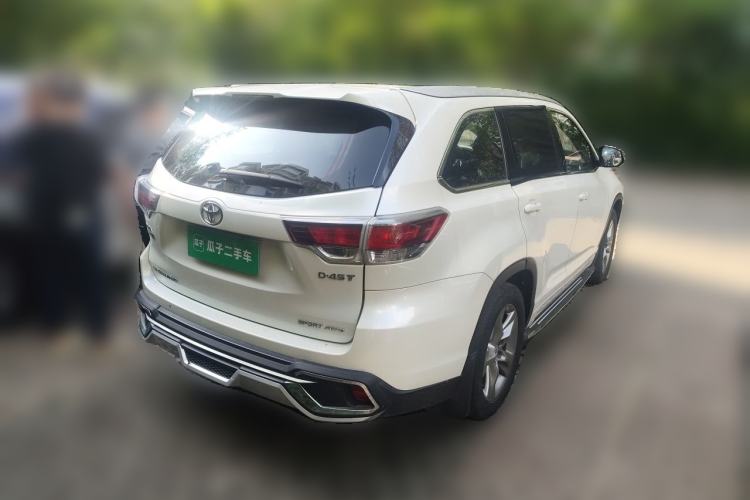 Used Toyota Highlander 2015 2.0T Four-Wheel Drive Luxury Edition 7-Seater Rear Right 45 Deg