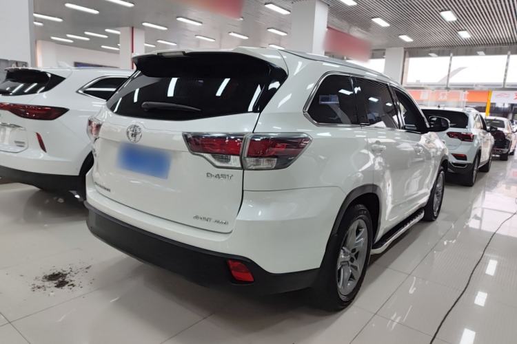Used Toyota Highlander 2015 2.0T Four-Wheel Drive Luxury Edition 7-Seater Rear Right 45 Deg