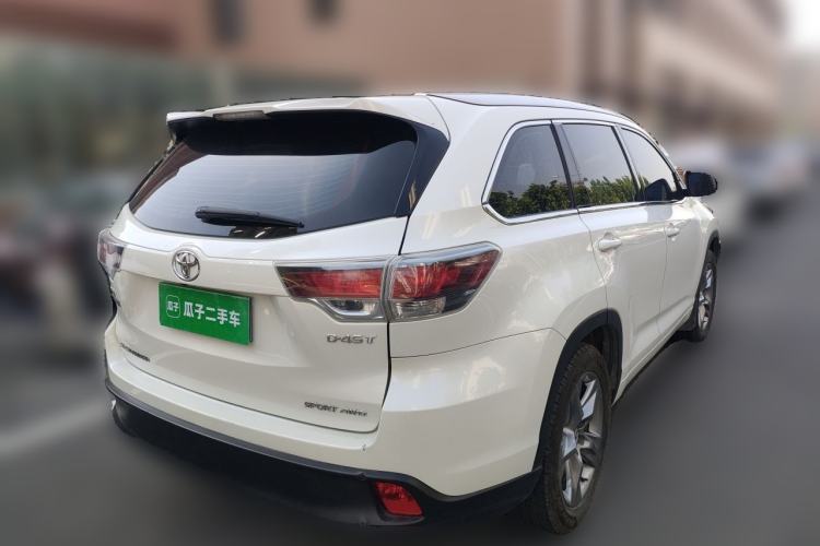 Used Toyota Highlander 2015 2.0T Four-Wheel Drive Luxury Edition 7-Seater Rear Right 45 Deg