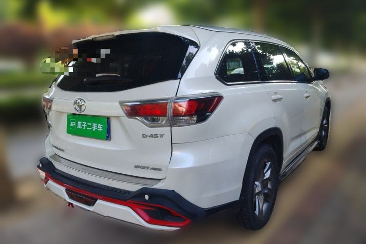 Used Toyota Highlander 2015 2.0T Four-Wheel Drive Luxury Edition 7-Seater Rear Right 45 Deg