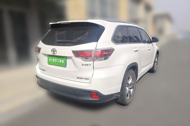 Used Toyota Highlander 2015 2.0T Four-Wheel Drive Luxury Edition 7-Seater Rear Right 45 Deg