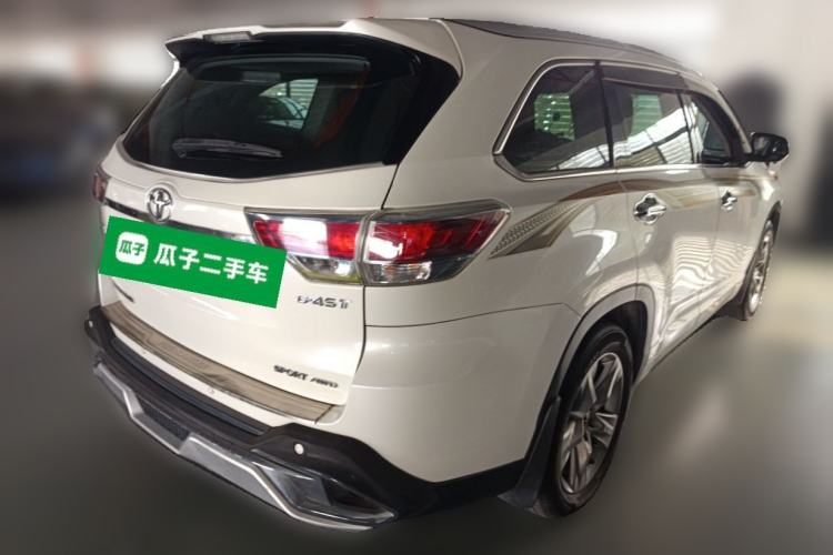 Used Toyota Highlander 2015 2.0T Four-Wheel Drive Luxury Edition 7-Seater Rear Right 45 Deg