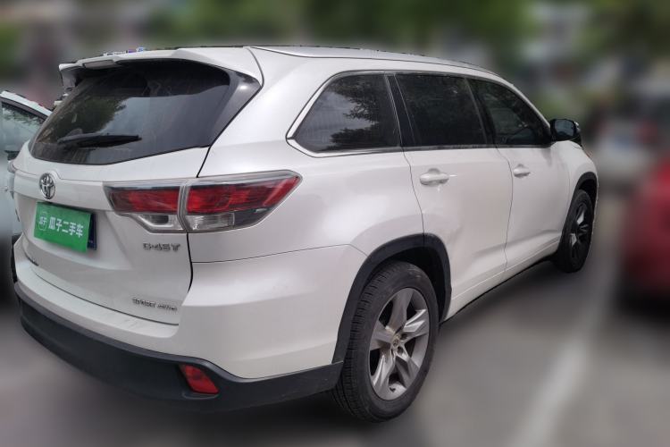 Used Toyota Highlander 2015 2.0T Four-Wheel Drive Luxury Edition 7-Seater Rear Right 45 Deg