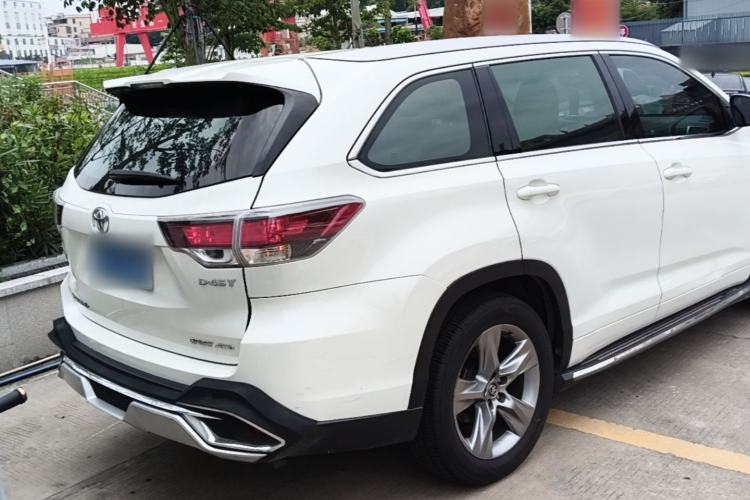 Used Toyota Highlander 2015 2.0T Four-Wheel Drive Luxury Edition 7-Seater Rear Right 45 Deg