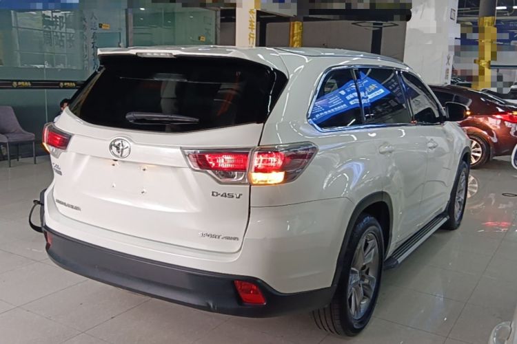 Used Toyota Highlander 2015 2.0T Four-Wheel Drive Luxury Edition 7-Seater Rear Right 45 Deg