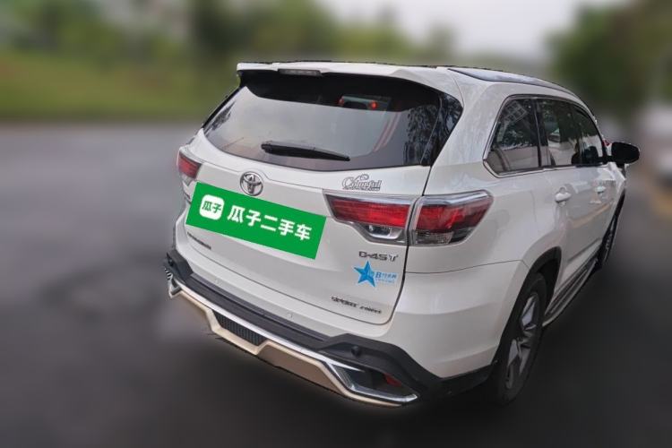 Used Toyota Highlander 2015 2.0T Four-Wheel Drive Luxury Edition 7-Seater Rear Right 45 Deg