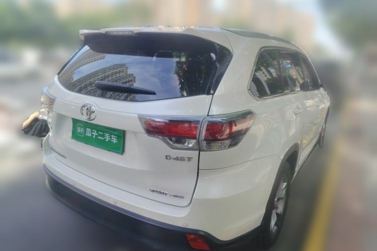 Used Toyota Highlander 2015 2.0T Four-Wheel Drive Luxury Edition 7-Seater Rear Right 45 Deg