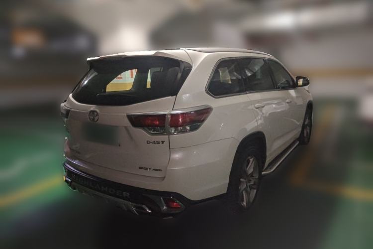 Used Toyota Highlander 2015 2.0T Four-Wheel Drive Luxury Edition 7-Seater Rear Right 45 Deg