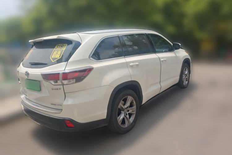 Used Toyota Highlander 2015 2.0T Four-Wheel Drive Luxury Edition 7-Seater Rear Right 45 Deg
