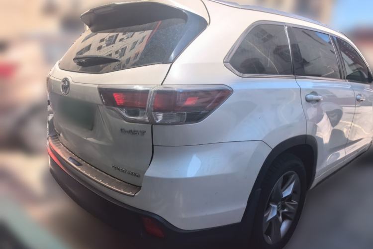 Used Toyota Highlander 2015 2.0T Four-Wheel Drive Luxury Edition 7-Seater Rear Right 45 Deg