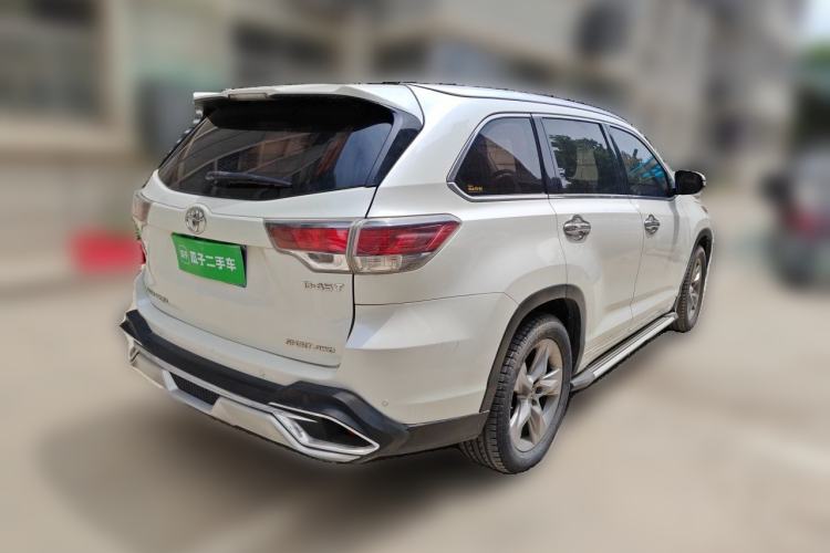 Used Toyota Highlander 2015 2.0T Four-Wheel Drive Luxury Edition 7-Seater Rear Right 45 Deg