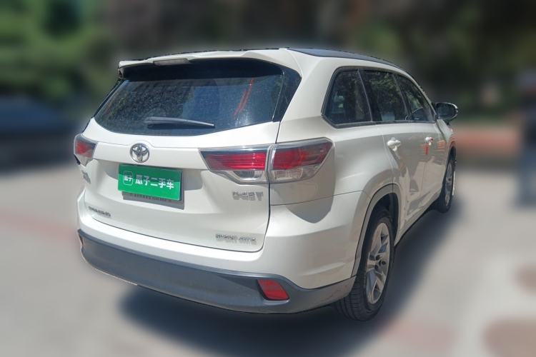 Used Toyota Highlander 2015 2.0T Four-Wheel Drive Luxury Edition 7-Seater Rear Right 45 Deg