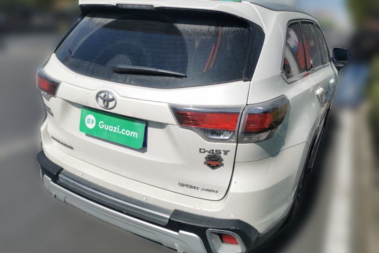 Used Toyota Highlander 2015 2.0T Four-Wheel Drive Luxury Edition 7-Seater Rear Right 45 Deg