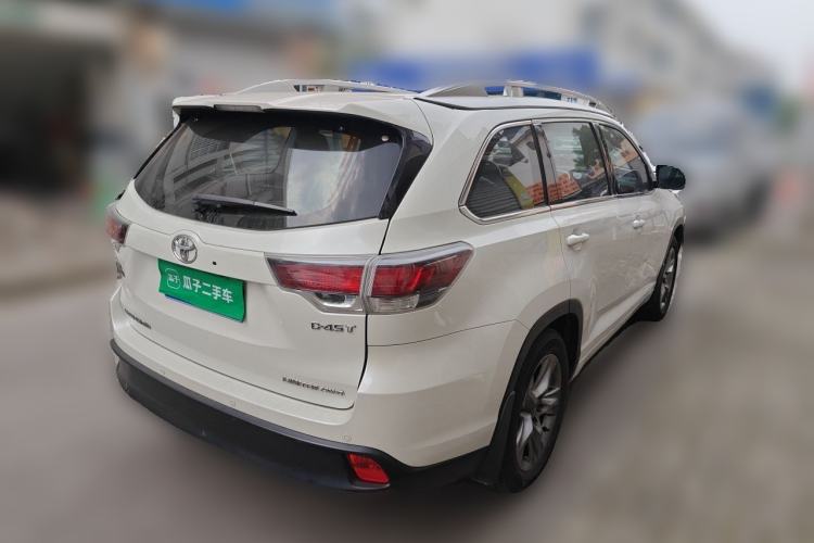 Used Toyota Highlander 2015 2.0T Four-Wheel Drive Ultimate Edition 7-Seater Rear Right 45 Deg