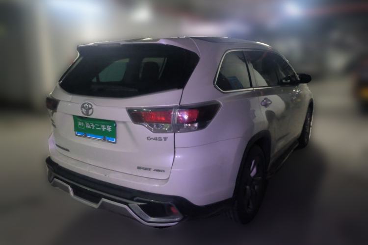 Used Toyota Highlander 2015 2.0T Four-Wheel Drive Luxury Edition 7-Seater Rear Right 45 Deg
