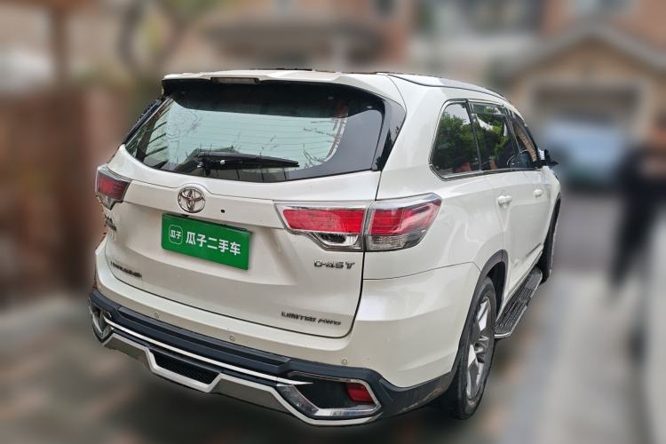 Used Toyota Highlander 2015 2.0T Four-Wheel Drive Ultimate Edition 7-Seater Rear Right 45 Deg