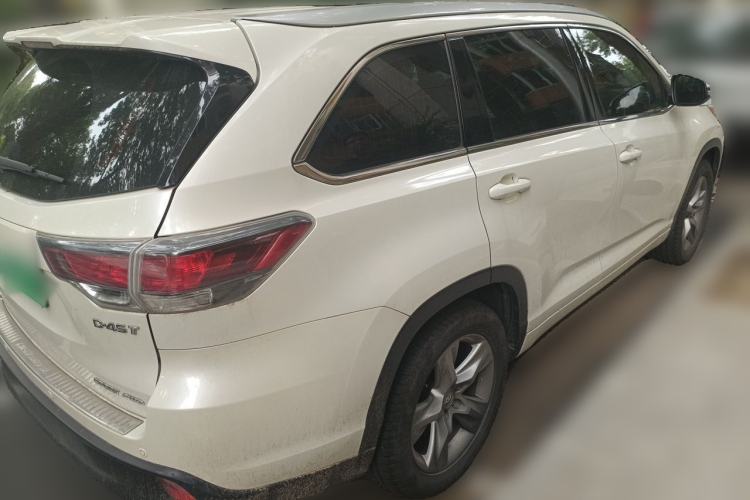 Used Toyota Highlander 2015 2.0T Four-Wheel Drive Luxury Edition 7-Seater Rear Right 45 Deg