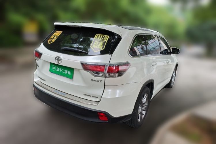 Used Toyota Highlander 2015 2.0T Four-Wheel Drive Luxury Edition 7-Seater Rear Right 45 Deg