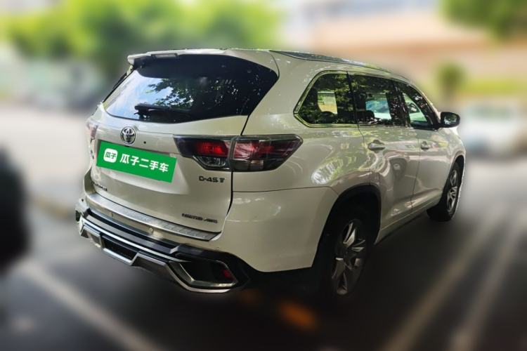 Used Toyota Highlander 2015 2.0T Four-Wheel Drive Ultimate Edition 7-Seater Rear Right 45 Deg