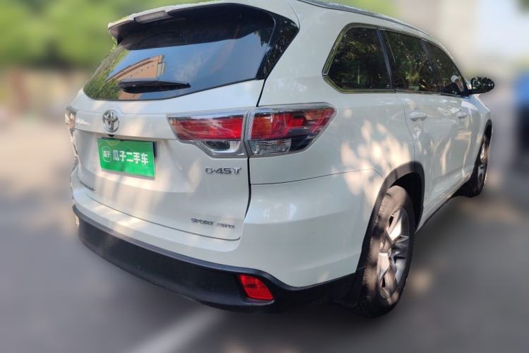 Used Toyota Highlander 2015 2.0T Four-Wheel Drive Luxury Edition 7-Seater Rear Right 45 Deg