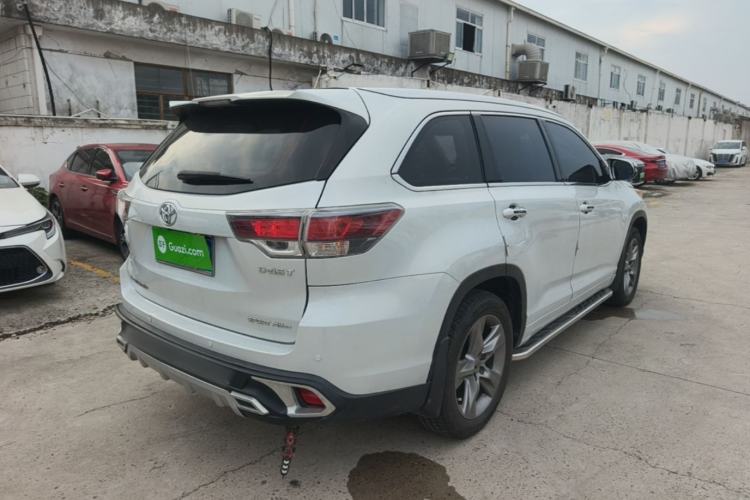Used Toyota Highlander 2015 2.0T Four-Wheel Drive Luxury Edition 7-Seater Rear Right 45 Deg