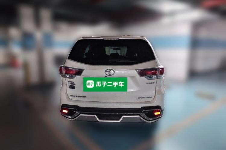 Used Toyota Highlander 2015 2.0T Four-Wheel Drive Luxury Edition 7-Seater Rear