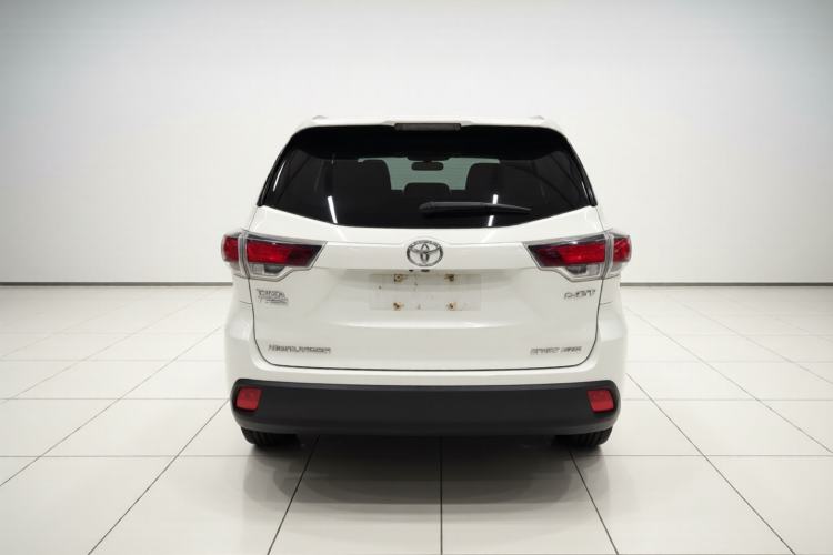 Used Toyota Highlander 2015 2.0T Four-Wheel Drive Luxury Edition 7-Seater Rear