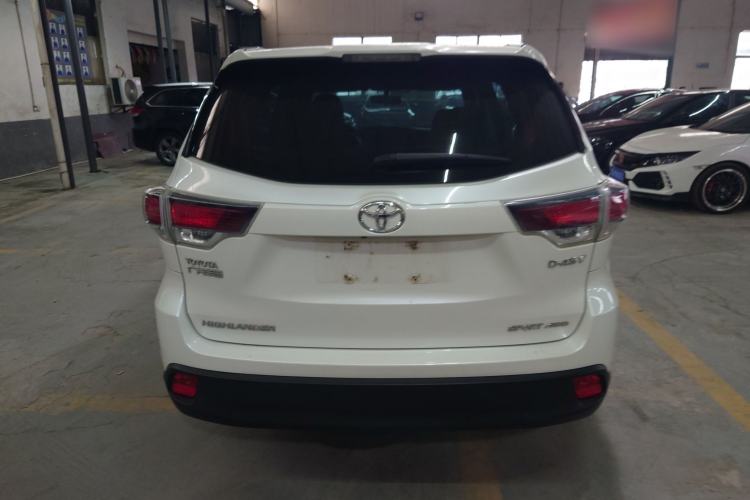 Used Toyota Highlander 2015 2.0T Four-Wheel Drive Luxury Edition 7-Seater Rear