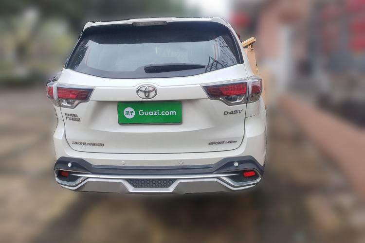 Used Toyota Highlander 2015 2.0T Four-Wheel Drive Luxury Edition 7-Seater Rear
