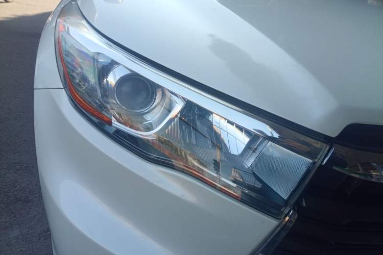 Used Toyota Highlander 2015 2.0T Four-Wheel Drive Luxury Edition 7-Seater Right Front Headlight