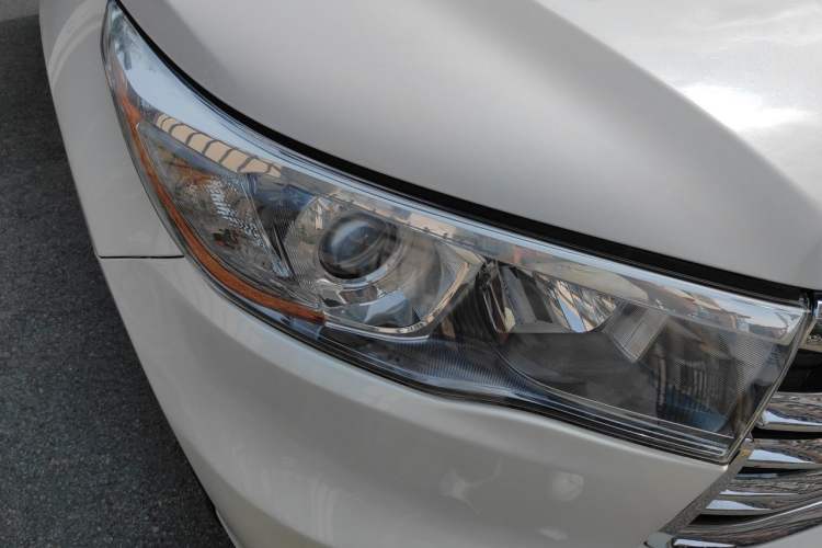 Used Toyota Highlander 2015 2.0T Four-Wheel Drive Luxury Edition 7-Seater Right Front Headlight