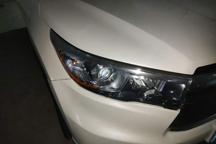 Used Toyota Highlander 2015 2.0T Four-Wheel Drive Luxury Edition 7-Seater Right Front Headlight