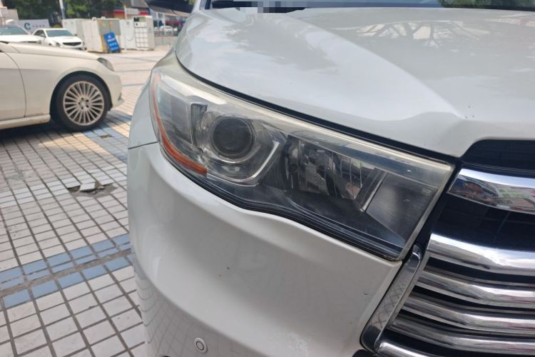 Used Toyota Highlander 2015 2.0T Four-Wheel Drive Luxury Edition 7-Seater Right Front Headlight