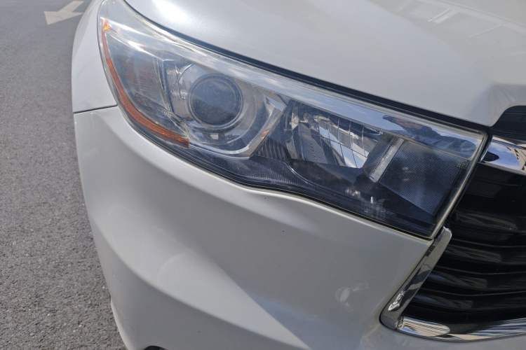 Used Toyota Highlander 2015 2.0T Four-Wheel Drive Luxury Edition 7-Seater Right Front Headlight