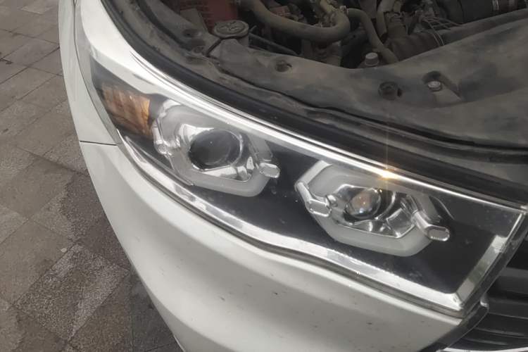 Used Toyota Highlander 2015 2.0T Four-Wheel Drive Luxury Edition 7-Seater Right Front Headlight