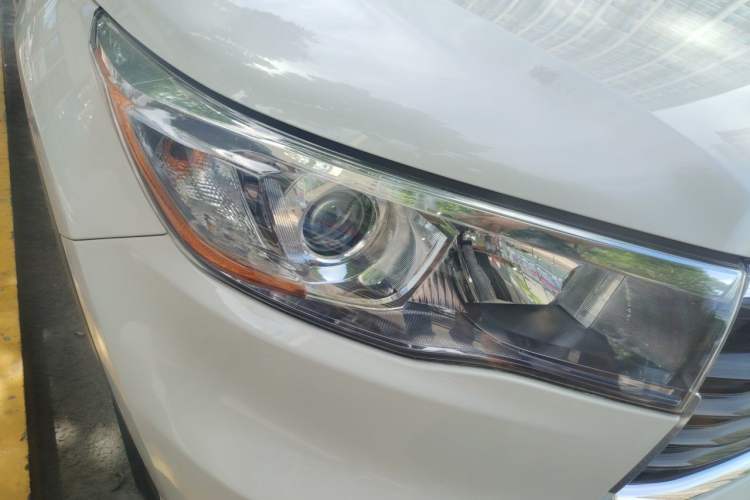 Used Toyota Highlander 2015 2.0T Four-Wheel Drive Luxury Edition 7-Seater Right Front Headlight